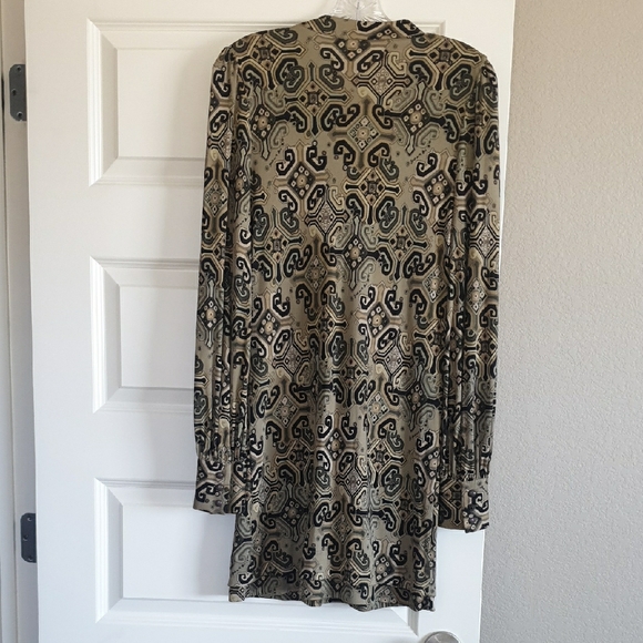 Elegant Vintage Black Tan And Green Patterned Dress 💯 Silk - Picture 9 of 9